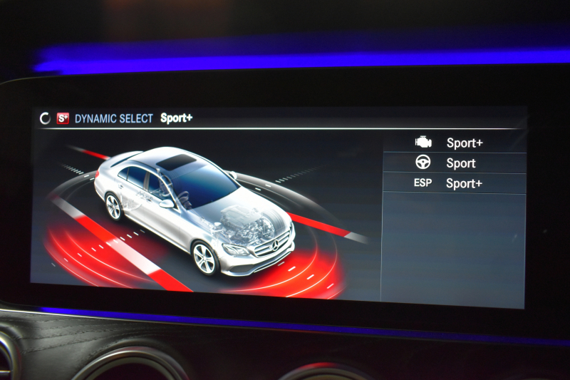 メルセデスベンツ Eクラス E300 ｱﾊﾞﾝｷﾞｬﾙﾄﾞｽﾎﾟｰﾂ ｴｸｽｸﾙｰｼﾌﾞﾚｰﾀﾞｰｾｰﾌﾃｨP 中期型 1ｵｰﾅ 高出力258馬力 ｻﾝﾙｰﾌ 全席ﾋｰﾀｰ黒革 ﾌﾞﾙﾒｽﾀｰ ﾍｯﾄﾞｱｯﾌﾟD ｴｱﾊﾞﾗﾝｽP ﾃﾞｨｽﾄﾛﾆｯｸ ﾌﾞﾗｲﾝﾄﾞS AMGｴｱﾛ19AW ﾌｯﾄｹﾞｰﾄ ﾅﾋﾞTV 360ｶﾒﾗ ｷｰﾚｽｺﾞｰ 2年保証