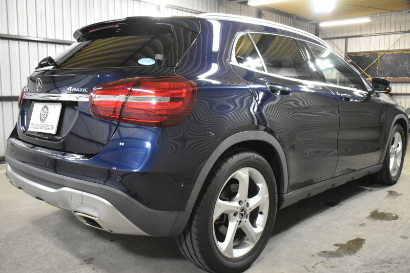 メルセデスベンツ GLA GLA220 4ﾏﾁｯｸ ﾌﾟﾚﾐｱﾑP  ﾚｰﾀﾞｰｾｰﾌﾃｨP   4WD ﾊﾟﾉﾗﾏｻﾝﾙｰﾌ ﾊｰﾏﾝｶｰﾄﾞﾝｻｳﾝﾄﾞ ﾏﾙﾁｶﾗｰｱﾝﾋﾞｴﾝﾄ 革 ﾅﾋﾞTV ﾃﾞｨｽﾄﾛ ﾌﾞﾗｲﾝﾄﾞS ﾚｰﾝｷｰﾌﾟ ﾌｯﾄｹﾞｰﾄ ﾊﾞｯｸｶﾒﾗ ｷｰﾚｽｺﾞｰ 2年保証