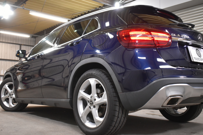 メルセデスベンツ GLA GLA220 4ﾏﾁｯｸ ﾌﾟﾚﾐｱﾑP  ﾚｰﾀﾞｰｾｰﾌﾃｨP   4WD ﾊﾟﾉﾗﾏｻﾝﾙｰﾌ ﾊｰﾏﾝｶｰﾄﾞﾝｻｳﾝﾄﾞ ﾏﾙﾁｶﾗｰｱﾝﾋﾞｴﾝﾄ 革 ﾅﾋﾞTV ﾃﾞｨｽﾄﾛ ﾌﾞﾗｲﾝﾄﾞS ﾚｰﾝｷｰﾌﾟ ﾌｯﾄｹﾞｰﾄ ﾊﾞｯｸｶﾒﾗ ｷｰﾚｽｺﾞｰ 2年保証