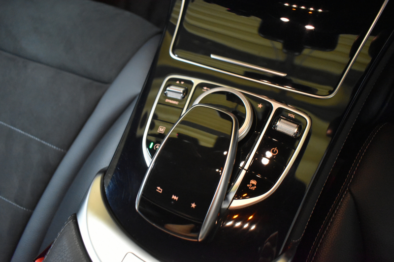 メルセデスベンツ GLC GLC220d 4ﾏﾁｯｸ ｽﾎﾟｰﾂ ﾚｰﾀﾞｰｾｰﾌﾃｨP 1ｵｰﾅ LEDﾍｯﾄﾞﾗｲﾄ 全席ﾋｰﾀｰ半革 HUD ﾃﾞｨｽﾄﾛﾆｯｸ ﾌﾞﾗｲﾝﾄﾞｽﾎﾟｯﾄ 360度ｶﾒﾗ HDDﾅﾋﾞTV ｽﾏｰﾄｷｰ 電動ﾘｱｹﾞｰﾄ ﾌｯﾄﾗﾝｸｵｰﾌﾟﾅｰ ｱﾝﾋﾞｴﾝﾄﾗｲﾄ AMGｴｱﾛ&19AW ｻｲﾄﾞﾗﾝﾆﾝｸﾞﾎﾞｰﾄﾞ2年保証