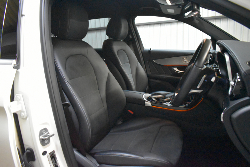 メルセデスベンツ GLC GLC220d 4ﾏﾁｯｸ ｽﾎﾟｰﾂ ﾚｰﾀﾞｰｾｰﾌﾃｨP 1ｵｰﾅ LEDﾍｯﾄﾞﾗｲﾄ 全席ﾋｰﾀｰ半革 HUD ﾃﾞｨｽﾄﾛﾆｯｸ ﾌﾞﾗｲﾝﾄﾞｽﾎﾟｯﾄ 360度ｶﾒﾗ HDDﾅﾋﾞTV ｽﾏｰﾄｷｰ 電動ﾘｱｹﾞｰﾄ ﾌｯﾄﾗﾝｸｵｰﾌﾟﾅｰ ｱﾝﾋﾞｴﾝﾄﾗｲﾄ AMGｴｱﾛ&19AW ｻｲﾄﾞﾗﾝﾆﾝｸﾞﾎﾞｰﾄﾞ2年保証