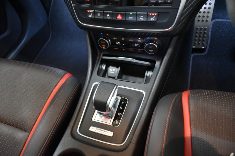 AMG Aクラス A45AMG 4ﾏﾁｯｸ ｴﾃﾞｨｼｮﾝ1 400台限定 ｾｰﾌﾃｨP 360馬力 ﾋｰﾀｰ黒革 AMGﾊﾟﾌｫｰﾏﾝｽｼｰﾄ&ｽﾃｱﾘﾝｸﾞﾃﾞｨｽﾄﾛ 専用ｴｱﾛ 専用ｲﾝﾃﾘｱ AMG19AW 赤ｷｬﾘﾊﾟｰ ﾌﾞﾗｲﾝﾄﾞｽﾎﾟｯﾄ CPA+ 地デジHDDﾅﾋﾞBｶﾒﾗ 2年保証