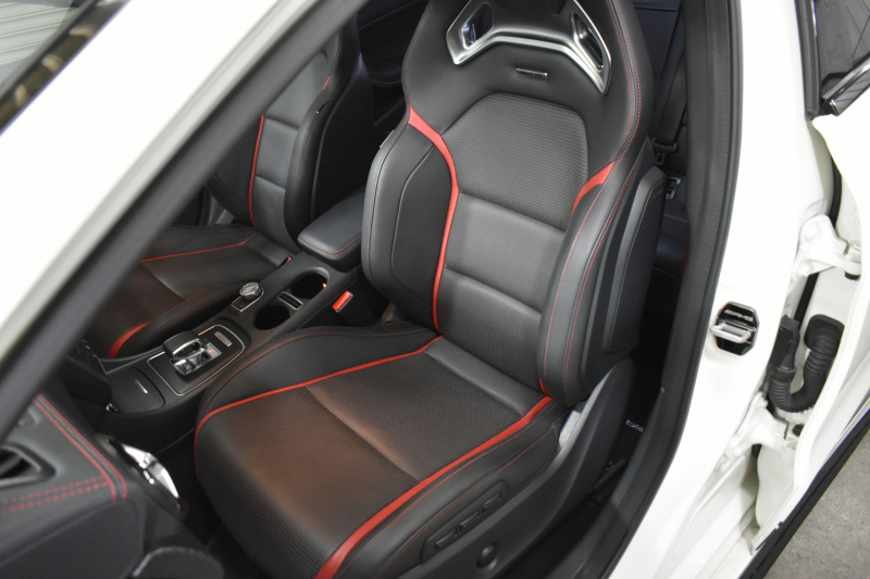 AMG Aクラス A45AMG 4ﾏﾁｯｸ ｴﾃﾞｨｼｮﾝ1 400台限定 ｾｰﾌﾃｨP 360馬力 ﾋｰﾀｰ黒革 AMGﾊﾟﾌｫｰﾏﾝｽｼｰﾄ&ｽﾃｱﾘﾝｸﾞﾃﾞｨｽﾄﾛ 専用ｴｱﾛ 専用ｲﾝﾃﾘｱ AMG19AW 赤ｷｬﾘﾊﾟｰ ﾌﾞﾗｲﾝﾄﾞｽﾎﾟｯﾄ CPA+ 地デジHDDﾅﾋﾞBｶﾒﾗ 2年保証