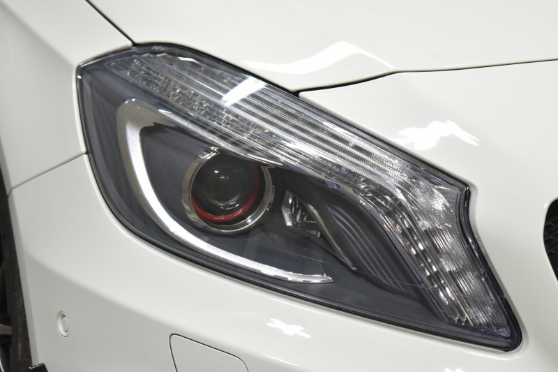 AMG Aクラス A45AMG 4ﾏﾁｯｸ ｴﾃﾞｨｼｮﾝ1 400台限定 ｾｰﾌﾃｨP 360馬力 ﾋｰﾀｰ黒革 AMGﾊﾟﾌｫｰﾏﾝｽｼｰﾄ&ｽﾃｱﾘﾝｸﾞﾃﾞｨｽﾄﾛ 専用ｴｱﾛ 専用ｲﾝﾃﾘｱ AMG19AW 赤ｷｬﾘﾊﾟｰ ﾌﾞﾗｲﾝﾄﾞｽﾎﾟｯﾄ CPA+ 地デジHDDﾅﾋﾞBｶﾒﾗ 2年保証