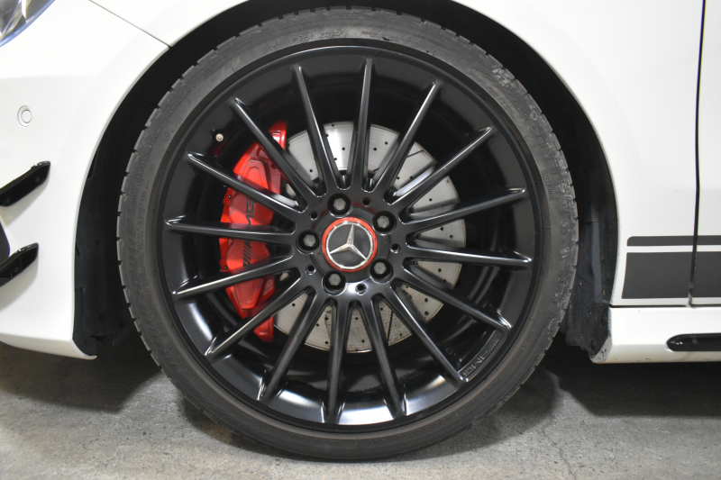 AMG Aクラス A45AMG 4ﾏﾁｯｸ ｴﾃﾞｨｼｮﾝ1 400台限定 ｾｰﾌﾃｨP 360馬力 ﾋｰﾀｰ黒革 AMGﾊﾟﾌｫｰﾏﾝｽｼｰﾄ&ｽﾃｱﾘﾝｸﾞﾃﾞｨｽﾄﾛ 専用ｴｱﾛ 専用ｲﾝﾃﾘｱ AMG19AW 赤ｷｬﾘﾊﾟｰ ﾌﾞﾗｲﾝﾄﾞｽﾎﾟｯﾄ CPA+ 地デジHDDﾅﾋﾞBｶﾒﾗ 2年保証