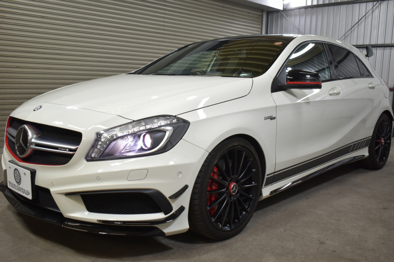 AMG Aクラス A45AMG 4ﾏﾁｯｸ ｴﾃﾞｨｼｮﾝ1 400台限定 ｾｰﾌﾃｨP 360馬力 ﾋｰﾀｰ黒革 AMGﾊﾟﾌｫｰﾏﾝｽｼｰﾄ&ｽﾃｱﾘﾝｸﾞﾃﾞｨｽﾄﾛ 専用ｴｱﾛ 専用ｲﾝﾃﾘｱ AMG19AW 赤ｷｬﾘﾊﾟｰ ﾌﾞﾗｲﾝﾄﾞｽﾎﾟｯﾄ CPA+ 地デジHDDﾅﾋﾞBｶﾒﾗ 2年保証