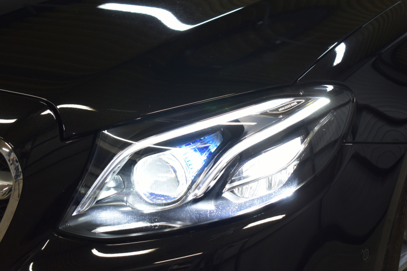 メルセデスベンツ Eクラス E220d ﾜｺﾞﾝ AVG AMGﾗｲﾝ ﾚｰﾀﾞｰSP ｴｸｽｸﾙｰｼﾌﾞP ﾊﾟﾉﾗﾏｻﾝﾙｰﾌ ﾌﾞﾙﾒｽﾀｰS 全席ﾋｰﾀｰ茶革 ﾃﾞｨｽﾄﾛ ﾌﾞﾗｲﾝﾄﾞS ﾚｰﾝﾁｪﾝｼﾞA ｷｰﾚｽGO AMGｴｱﾛ19AW 自動Fｹﾞｰﾄ 地ﾃﾞｼﾞ360ｶﾒ 2年保証