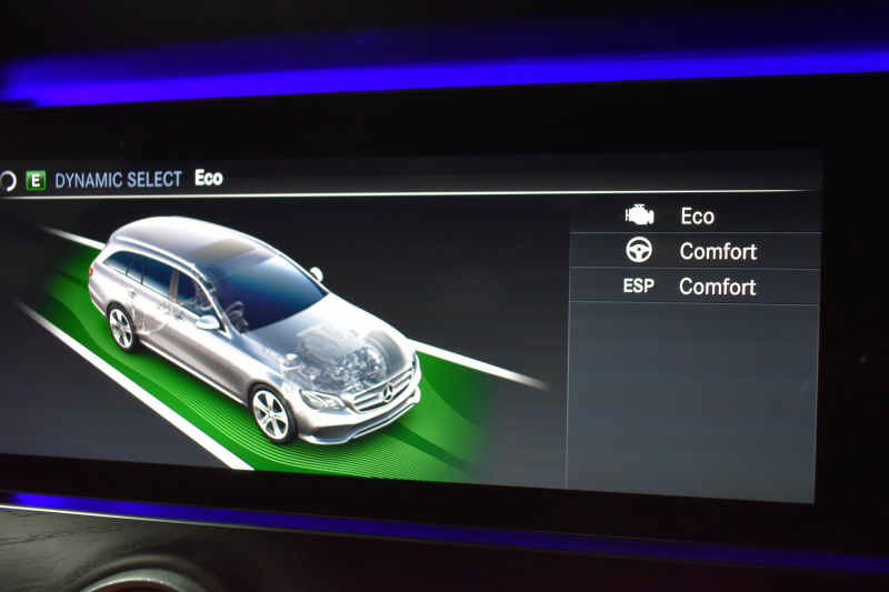 メルセデスベンツ Eクラス E220d ﾜｺﾞﾝ AVG AMGﾗｲﾝ ﾚｰﾀﾞｰSP ｴｸｽｸﾙｰｼﾌﾞP ﾊﾟﾉﾗﾏｻﾝﾙｰﾌ ﾌﾞﾙﾒｽﾀｰS 全席ﾋｰﾀｰ茶革 ﾃﾞｨｽﾄﾛ ﾌﾞﾗｲﾝﾄﾞS ﾚｰﾝﾁｪﾝｼﾞA ｷｰﾚｽGO AMGｴｱﾛ19AW 自動Fｹﾞｰﾄ 地ﾃﾞｼﾞ360ｶﾒ 2年保証