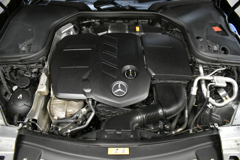 メルセデスベンツ Eクラス E220d ﾜｺﾞﾝ AVG AMGﾗｲﾝ ﾚｰﾀﾞｰSP ｴｸｽｸﾙｰｼﾌﾞP ﾊﾟﾉﾗﾏｻﾝﾙｰﾌ ﾌﾞﾙﾒｽﾀｰS 全席ﾋｰﾀｰ茶革 ﾃﾞｨｽﾄﾛ ﾌﾞﾗｲﾝﾄﾞS ﾚｰﾝﾁｪﾝｼﾞA ｷｰﾚｽGO AMGｴｱﾛ19AW 自動Fｹﾞｰﾄ 地ﾃﾞｼﾞ360ｶﾒ 2年保証