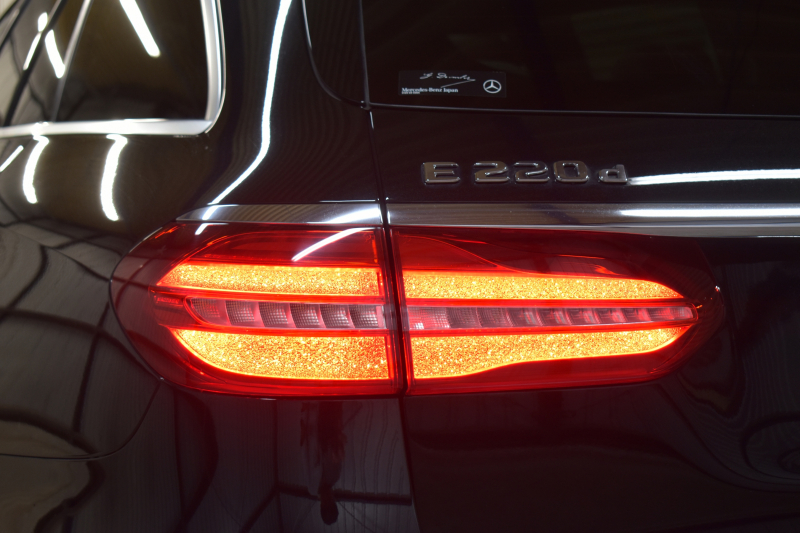メルセデスベンツ Eクラス E220d ﾜｺﾞﾝ AVG AMGﾗｲﾝ ﾚｰﾀﾞｰSP ｴｸｽｸﾙｰｼﾌﾞP ﾊﾟﾉﾗﾏｻﾝﾙｰﾌ ﾌﾞﾙﾒｽﾀｰS 全席ﾋｰﾀｰ茶革 ﾃﾞｨｽﾄﾛ ﾌﾞﾗｲﾝﾄﾞS ﾚｰﾝﾁｪﾝｼﾞA ｷｰﾚｽGO AMGｴｱﾛ19AW 自動Fｹﾞｰﾄ 地ﾃﾞｼﾞ360ｶﾒ 2年保証