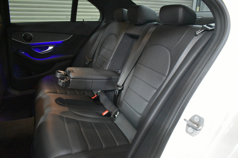 メルセデスベンツ Cクラス C220d AVG AMGﾗｲﾝ ﾚｰﾀﾞｰｾｰﾌﾃｨP 後期型  燃費18.9km  ﾋｰﾀｰ黒革 ﾃﾞｨｽﾄﾛ BSM Lﾁｪﾝｼﾞ 誤発進 AMGｴｱﾛ18AW  ｷｰﾚｽGO ﾊﾟｰｸﾄﾛ LEDﾍｯﾄﾞﾗｲﾄ ﾏﾙﾁｱﾝﾋﾞｴﾝﾄ 地ﾃﾞｼﾞﾅﾋﾞBｶﾒﾗ 2年保証