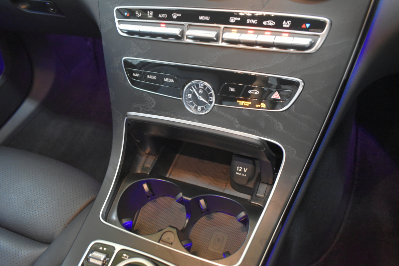メルセデスベンツ Cクラス C220d AVG AMGﾗｲﾝ ﾚｰﾀﾞｰｾｰﾌﾃｨP 後期型  燃費18.9km  ﾋｰﾀｰ黒革 ﾃﾞｨｽﾄﾛ BSM Lﾁｪﾝｼﾞ 誤発進 AMGｴｱﾛ18AW  ｷｰﾚｽGO ﾊﾟｰｸﾄﾛ LEDﾍｯﾄﾞﾗｲﾄ ﾏﾙﾁｱﾝﾋﾞｴﾝﾄ 地ﾃﾞｼﾞﾅﾋﾞBｶﾒﾗ 2年保証