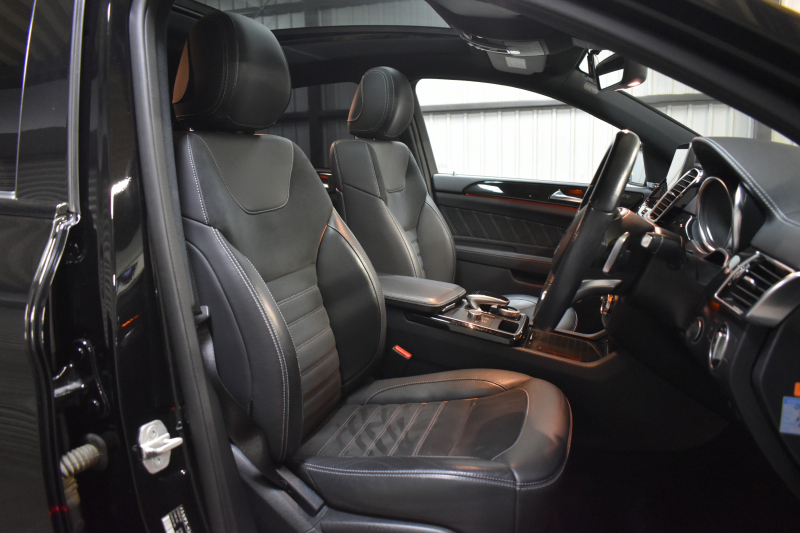メルセデスベンツ GLE メルセデスベンツ GLE350d 4ﾏﾁｯｸ ｽﾎﾟｰﾂ ｵﾚﾝｼﾞｱｰﾄED ﾚｰﾀﾞｰP 3.0ℓV型6気筒ﾀｰﾎﾞ 全席ﾋｰﾀｰ半革 ﾊﾟﾉﾗﾏｻﾝﾙｰﾌ ﾊｰﾏﾝK ﾃﾞｨｽﾄﾛ Bｽﾎﾟｯﾄ ﾚｰﾝｷｰﾌﾟ AMGｴｱﾛ21AW ｻｲﾄﾞﾗﾝﾆﾝｸﾞﾎﾞｰﾄﾞ地ﾃﾞｼﾞﾅﾋﾞ360ｶﾒﾗ ﾊﾟｰｸﾄﾛ 2年保証