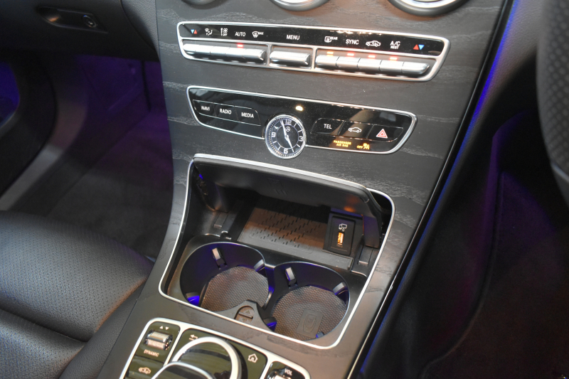 メルセデスベンツ Cクラス C220d ﾛｰﾚｳｽED ｽﾎﾟｰﾂﾌﾟﾗｽP ﾚｰﾀﾞｰｾｰﾌﾃｨP 後期 ﾋｰﾀｰ革 HUD ﾊﾞｯｸｶﾒﾗ 液晶ﾒｰﾀｰ ﾌｯﾄｹﾞｰﾄ ﾜｲﾔﾚｽC AMGｴｱﾛ18AW ﾃﾞｨｽﾄﾛ ﾌﾞﾗｲﾝﾄﾞS ﾅﾋﾞTV ｷｰﾚｽｺﾞｰ 2年保証