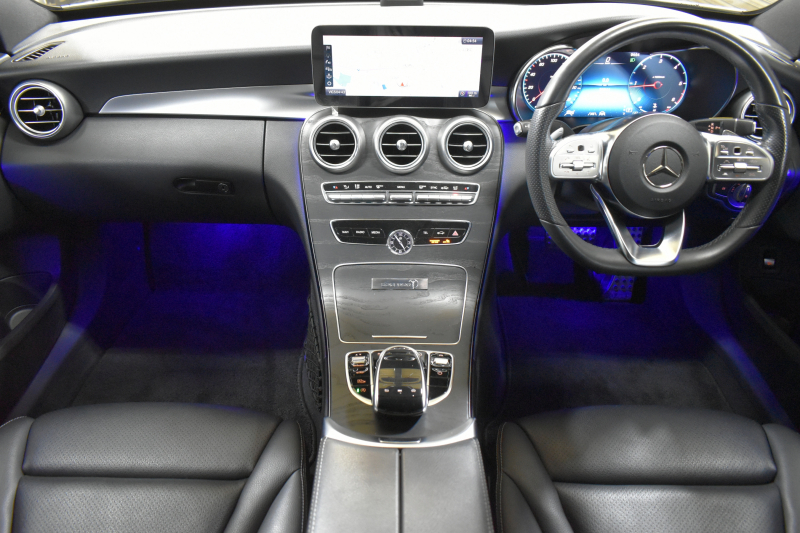 メルセデスベンツ Cクラス C220d ﾛｰﾚｳｽED ｽﾎﾟｰﾂﾌﾟﾗｽP ﾚｰﾀﾞｰｾｰﾌﾃｨP 後期 ﾋｰﾀｰ革 HUD ﾊﾞｯｸｶﾒﾗ 液晶ﾒｰﾀｰ ﾌｯﾄｹﾞｰﾄ ﾜｲﾔﾚｽC AMGｴｱﾛ18AW ﾃﾞｨｽﾄﾛ ﾌﾞﾗｲﾝﾄﾞS ﾅﾋﾞTV ｷｰﾚｽｺﾞｰ 2年保証