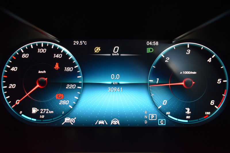 メルセデスベンツ Cクラス C220d ﾛｰﾚｳｽED ｽﾎﾟｰﾂﾌﾟﾗｽP ﾚｰﾀﾞｰｾｰﾌﾃｨP 後期 ﾋｰﾀｰ革 HUD ﾊﾞｯｸｶﾒﾗ 液晶ﾒｰﾀｰ ﾌｯﾄｹﾞｰﾄ ﾜｲﾔﾚｽC AMGｴｱﾛ18AW ﾃﾞｨｽﾄﾛ ﾌﾞﾗｲﾝﾄﾞS ﾅﾋﾞTV ｷｰﾚｽｺﾞｰ 2年保証