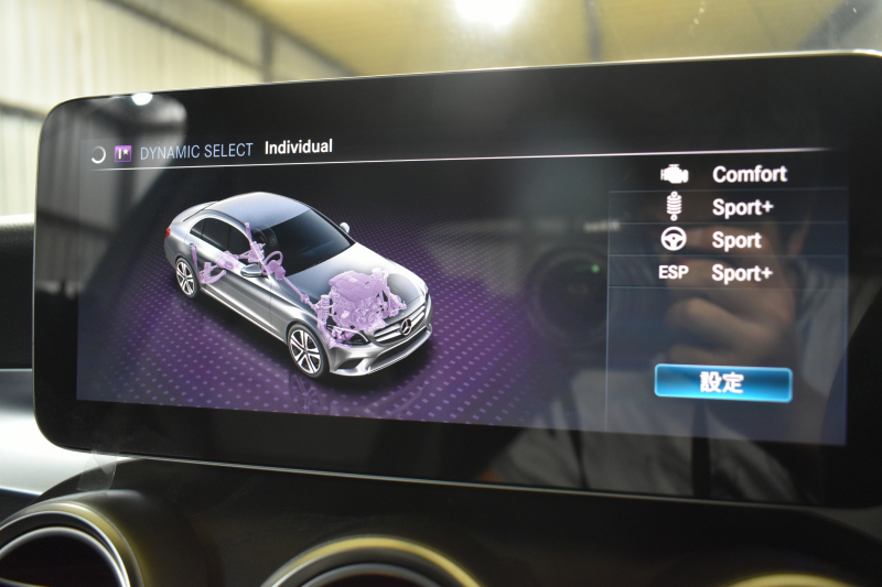 メルセデスベンツ Cクラス C220d ﾛｰﾚｳｽED ｽﾎﾟｰﾂﾌﾟﾗｽP ﾚｰﾀﾞｰｾｰﾌﾃｨP 後期 ﾋｰﾀｰ革 HUD ﾊﾞｯｸｶﾒﾗ 液晶ﾒｰﾀｰ ﾌｯﾄｹﾞｰﾄ ﾜｲﾔﾚｽC AMGｴｱﾛ18AW ﾃﾞｨｽﾄﾛ ﾌﾞﾗｲﾝﾄﾞS ﾅﾋﾞTV ｷｰﾚｽｺﾞｰ 2年保証