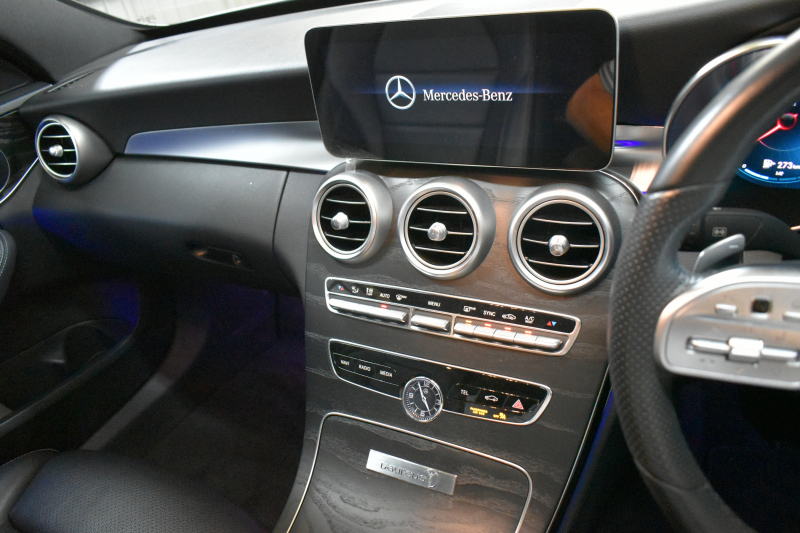 メルセデスベンツ Cクラス C220d ﾛｰﾚｳｽED ｽﾎﾟｰﾂﾌﾟﾗｽP ﾚｰﾀﾞｰｾｰﾌﾃｨP 後期 ﾋｰﾀｰ革 HUD ﾊﾞｯｸｶﾒﾗ 液晶ﾒｰﾀｰ ﾌｯﾄｹﾞｰﾄ ﾜｲﾔﾚｽC AMGｴｱﾛ18AW ﾃﾞｨｽﾄﾛ ﾌﾞﾗｲﾝﾄﾞS ﾅﾋﾞTV ｷｰﾚｽｺﾞｰ 2年保証