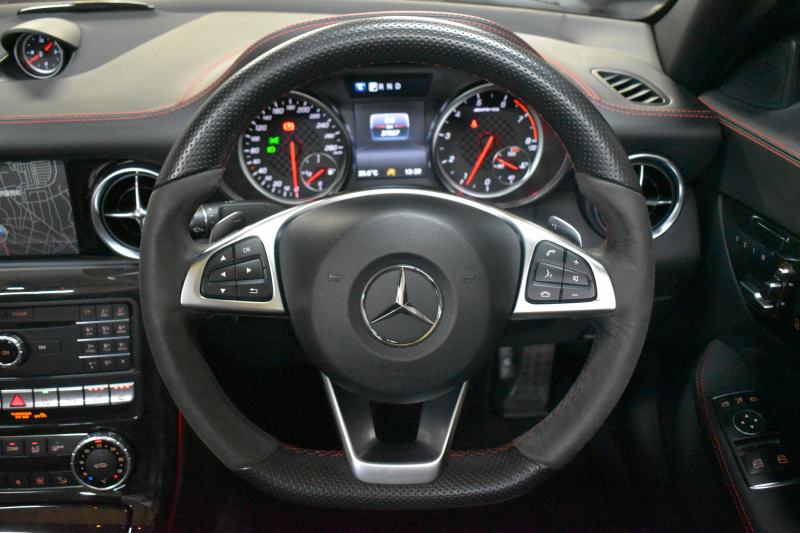 AMG SLC SLC43 ﾚｰﾀﾞｰｾｰﾌﾃｨP 367馬力 9速AT ﾏｼﾞｯｸｽｶｲﾙｰﾌ ﾋｰﾀｰ黒革 ｷｰﾚｽGO PTS AMGｴｱﾛ18AW ﾃﾞｨｽﾄﾛ Bｽﾎﾟｯﾄ LEDﾍｯﾄﾞﾗｲﾄ harman/kardon 地ﾃﾞｼﾞHDDﾅﾋﾞ Bｶﾒﾗ 2年保証