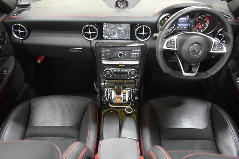AMG SLC SLC43 ﾚｰﾀﾞｰｾｰﾌﾃｨP 367馬力 9速AT ﾏｼﾞｯｸｽｶｲﾙｰﾌ ﾋｰﾀｰ黒革 ｷｰﾚｽGO PTS AMGｴｱﾛ18AW ﾃﾞｨｽﾄﾛ Bｽﾎﾟｯﾄ LEDﾍｯﾄﾞﾗｲﾄ harman/kardon 地ﾃﾞｼﾞHDDﾅﾋﾞ Bｶﾒﾗ 2年保証
