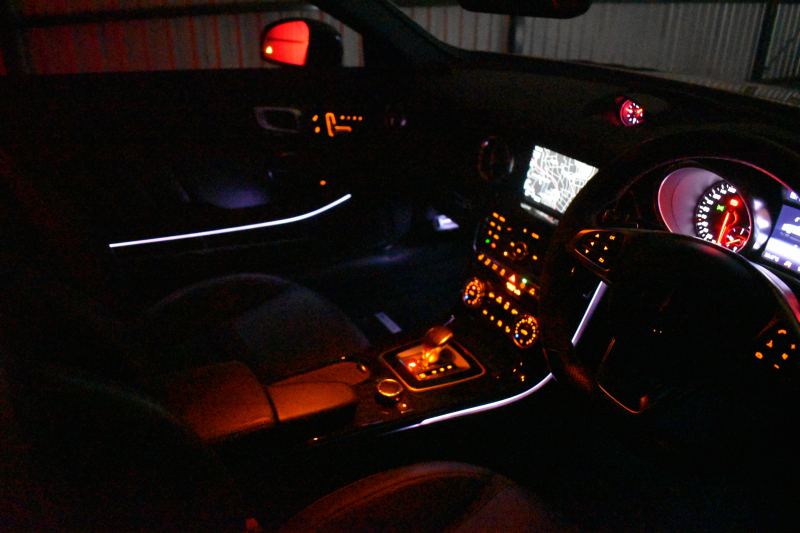 AMG SLC SLC43 ﾚｰﾀﾞｰｾｰﾌﾃｨP 367馬力 9速AT ﾏｼﾞｯｸｽｶｲﾙｰﾌ ﾋｰﾀｰ黒革 ｷｰﾚｽGO PTS AMGｴｱﾛ18AW ﾃﾞｨｽﾄﾛ Bｽﾎﾟｯﾄ LEDﾍｯﾄﾞﾗｲﾄ harman/kardon 地ﾃﾞｼﾞHDDﾅﾋﾞ Bｶﾒﾗ 2年保証
