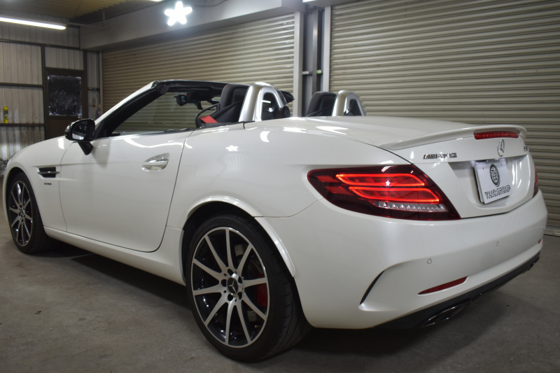 AMG SLC SLC43 ﾚｰﾀﾞｰｾｰﾌﾃｨP 367馬力 9速AT ﾏｼﾞｯｸｽｶｲﾙｰﾌ ﾋｰﾀｰ黒革 ｷｰﾚｽGO PTS AMGｴｱﾛ18AW ﾃﾞｨｽﾄﾛ Bｽﾎﾟｯﾄ LEDﾍｯﾄﾞﾗｲﾄ harman/kardon 地ﾃﾞｼﾞHDDﾅﾋﾞ Bｶﾒﾗ 2年保証