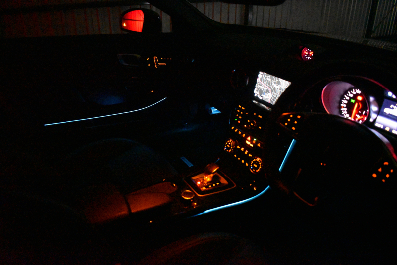 AMG SLC SLC43 ﾚｰﾀﾞｰｾｰﾌﾃｨP 367馬力 9速AT ﾏｼﾞｯｸｽｶｲﾙｰﾌ ﾋｰﾀｰ黒革 ｷｰﾚｽGO PTS AMGｴｱﾛ18AW ﾃﾞｨｽﾄﾛ Bｽﾎﾟｯﾄ LEDﾍｯﾄﾞﾗｲﾄ harman/kardon 地ﾃﾞｼﾞHDDﾅﾋﾞ Bｶﾒﾗ 2年保証