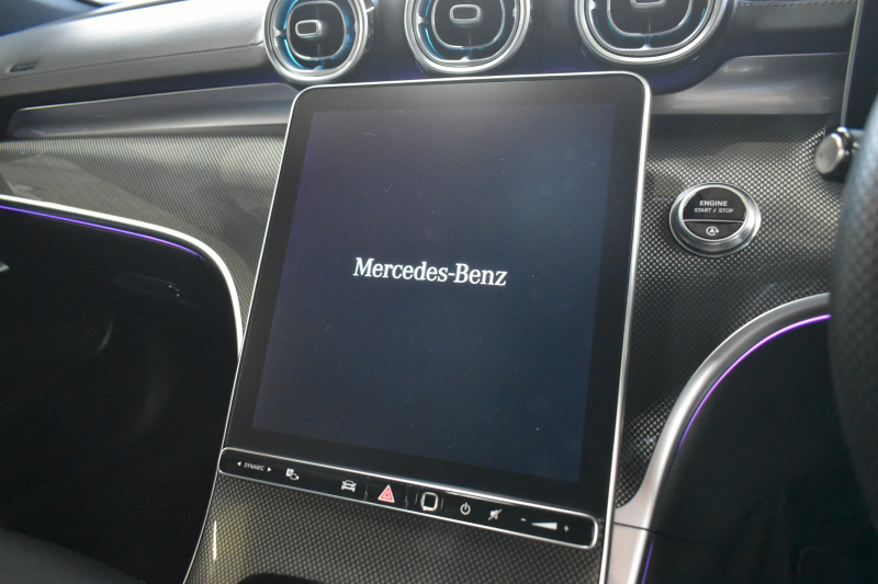 メルセデスベンツ Cクラス C220d AVG AMGﾗｲﾝ ﾚｻﾞｰｴｸｽｸﾙｰｼﾌﾞ ﾍﾞｰｼｯｸP ﾚｰﾀﾞｰｾｰﾌﾃｨP  ISG搭載 ﾊﾟﾉﾗﾏｻﾝR ﾋｰﾀｰ黒革 ﾌﾞﾙﾒS ACC BSM Lﾁｪﾝｼﾞ AMGｴｱﾛ18AW 電動ｹﾞｰﾄ ﾍｯﾄﾞｱｯﾌﾟD ｷｰGO MBUXﾅﾋﾞ360ｶﾒﾗ 2年保証