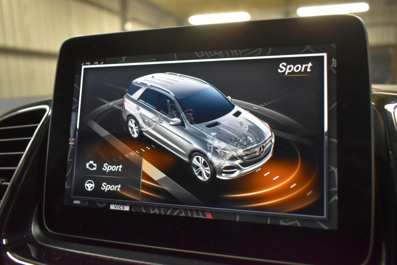 メルセデスベンツ GLE GLE350d 4ﾏﾁｯｸ ｽﾎﾟｰﾂ ﾚｰﾀﾞｰP 3.0ℓV型6気筒ﾀｰﾎﾞ 全席ﾋｰﾀｰ黒革 ﾊﾟﾉﾗﾏｻﾝﾙｰﾌ ﾊｰﾏﾝｶｰﾄﾞﾝ ﾃﾞｨｽﾄﾛ ﾌﾞﾗｲﾝﾄﾞｽﾎﾟｯﾄ ﾚｰﾝｷｰﾌﾟ AMGｴｱﾛ20AW ｻｲﾄﾞﾗﾝﾆﾝｸﾞﾎﾞｰﾄﾞ地ﾃﾞｼﾞﾅﾋﾞ360ｶﾒﾗ ﾊﾟｰｸﾄﾛ 2年保証