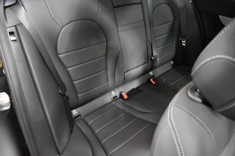 メルセデスベンツ Cクラス C180ﾜｺﾞﾝ ﾛｰﾚｳｽED ﾚｰﾀﾞｰｾｰﾌﾃｨP AMGﾗｲﾝ 特別仕様車 ﾊﾟﾉﾗﾏｻﾝﾙｰﾌ 革 AMGｴｱﾛ18AW ﾃﾞｨｽﾄﾛﾆｯｸ ﾌﾞﾗｲﾝﾄﾞｽﾎﾟｯﾄ ﾚｰﾝｷｰﾌﾟ ﾊﾟｰｷﾝｸﾞﾊﾟｲﾛｯﾄ ﾊﾟｰｸﾄﾛﾆｯｸ ｷｰﾚｽｺﾞｰ ﾅﾋﾞTV Bｶﾒﾗ ｵｰﾄﾃｰﾙｹﾞｰﾄ 2年保証