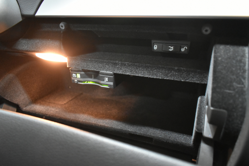 メルセデスベンツ Cクラス C220d ﾛｰﾚｳｽED ﾚｰﾀﾞｰｾｰﾌﾃｨP AMGﾗｲﾝ ﾍﾞｰｼｯｸP 特別仕様車  革 AMGｴｱﾛ18AW ｴｱｻｽ ﾃﾞｨｽﾄﾛﾆｯｸ ﾌﾞﾗｲﾝﾄﾞｽﾎﾟｯﾄ ﾚｰﾝｷｰﾌﾟ ﾊﾟｰｷﾝｸﾞﾊﾟｲﾛｯﾄ ﾊﾟｰｸﾄﾛﾆｯｸ ｷｰﾚｽｺﾞｰ ﾅﾋﾞTV Bｶﾒﾗ 2年保証