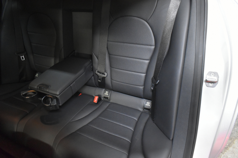 メルセデスベンツ Cクラス C220d ﾛｰﾚｳｽED ﾚｰﾀﾞｰｾｰﾌﾃｨP AMGﾗｲﾝ ﾍﾞｰｼｯｸP 特別仕様車  革 AMGｴｱﾛ18AW ｴｱｻｽ ﾃﾞｨｽﾄﾛﾆｯｸ ﾌﾞﾗｲﾝﾄﾞｽﾎﾟｯﾄ ﾚｰﾝｷｰﾌﾟ ﾊﾟｰｷﾝｸﾞﾊﾟｲﾛｯﾄ ﾊﾟｰｸﾄﾛﾆｯｸ ｷｰﾚｽｺﾞｰ ﾅﾋﾞTV Bｶﾒﾗ 2年保証