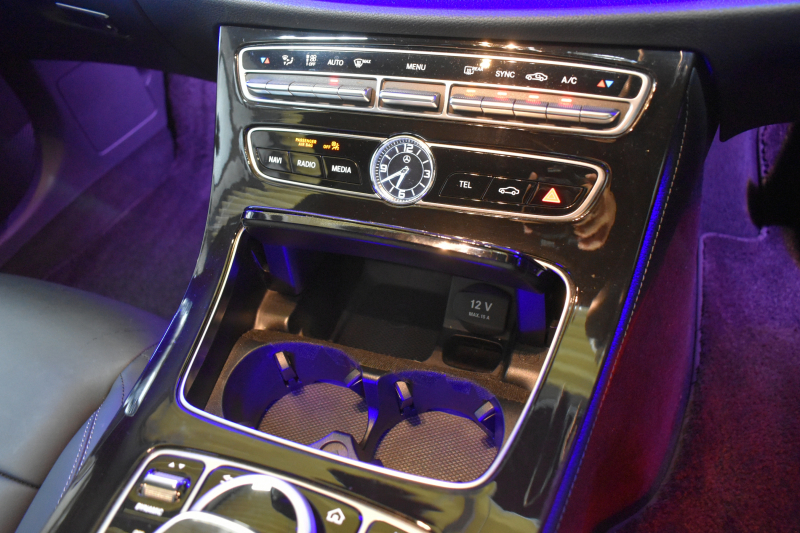 メルセデスベンツ Eクラス E250 AVGｽﾎﾟｰﾂ ﾚｻﾞｰEXC ﾚｰﾀﾞｰｾｰﾌﾃｨP ﾊﾟﾉﾗﾏｻﾝﾙｰﾌ 革 ﾌﾞﾙﾒｽﾀｰｻｳﾝﾄﾞ ｴｱﾊﾞﾗﾝｽP ﾌｯﾄﾄﾗﾝｸ AMGｴｱﾛ19AW ﾃﾞｨｽﾄﾛﾆｯｸ ﾌﾞﾗｲﾝﾄﾞｽﾎﾟｯﾄ ﾚｰﾝｷｰﾌﾟ ﾅﾋﾞTV 360ｶﾒﾗ ｷｰﾚｽｺﾞｰ 2年保証