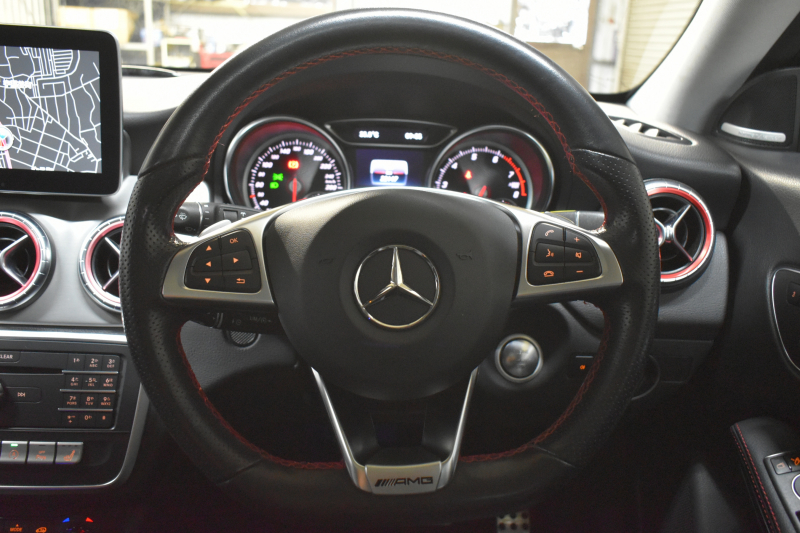 メルセデスベンツ CLAクラス CLA180ｼｭｰﾃｨﾝｸﾞB AMGｽﾀｲﾙ ﾚｰﾀﾞｰｾｰﾌﾃｨP 後期型  ﾊﾟﾉﾗﾏｻﾝﾙｰﾌ ﾋｰﾀｰ革 ｷｰﾚｽGo ﾃﾞｨｽﾄﾛ Bｽﾎﾟｯﾄ AMGｴｱﾛ18AW LEDﾍｯﾄﾞ PTS 地ﾃﾞｼﾞBｶﾒﾗ 2年保証