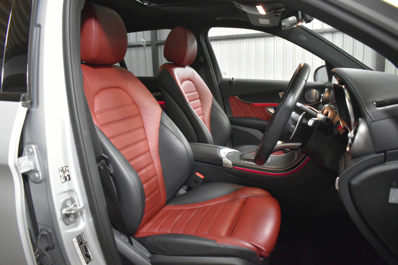 AMG GLC GLC43 4MATIC  ｴｸｽｸﾙｰｼﾌﾞ ﾚｰﾀﾞｰｾｰﾌﾃｨP 後期型  390馬力V6 ﾊﾟﾉﾗﾏｻﾝﾙｰﾌ MBUXｼｽﾃﾑ ﾋｰﾀｰ赤黒革 ﾃﾞｨｽﾄﾛ BSM Lﾁｪﾝｼﾞ AMGｴｱﾛ20AW ｷｰﾚｽGO PTS  HUD  対話式ﾅﾋﾞTV 360ｶﾒ 2年保証