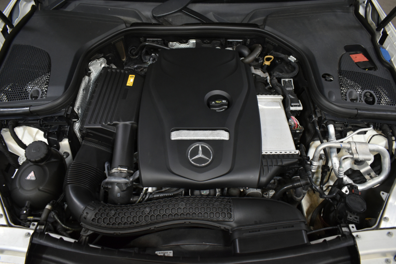 メルセデスベンツ Eクラス E200 AVGｽﾎﾟｰﾂ ﾚｻﾞｰｴｸｽｸﾙｰｼﾌﾞ ﾚｰﾀﾞｰｾｰﾌﾃｨP ﾊﾟﾉﾗﾏｻﾝﾙｰﾌ ﾋｰﾀｰ革 ﾌﾞﾙﾒｽﾀｰｻｳﾝﾄﾞ ｴｱﾊﾞﾗﾝｽP HUD AMGｴｱﾛ19AW ﾃﾞｨｽﾄﾛﾆｯｸ ﾌﾞﾗｲﾝﾄﾞｽﾎﾟｯﾄ ﾚｰﾝｷｰﾌﾟ ﾅﾋﾞTV 360ｶﾒﾗ ｷｰﾚｽｺﾞｰ 2年保証