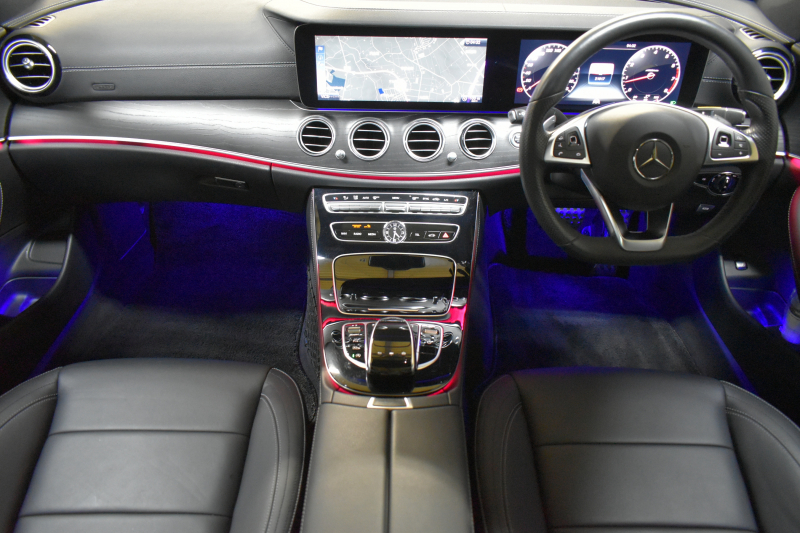 メルセデスベンツ Eクラス E200 AVGｽﾎﾟｰﾂ ﾚｻﾞｰｴｸｽｸﾙｰｼﾌﾞ ﾚｰﾀﾞｰｾｰﾌﾃｨP ﾊﾟﾉﾗﾏｻﾝﾙｰﾌ ﾋｰﾀｰ革 ﾌﾞﾙﾒｽﾀｰｻｳﾝﾄﾞ ｴｱﾊﾞﾗﾝｽP HUD AMGｴｱﾛ19AW ﾃﾞｨｽﾄﾛﾆｯｸ ﾌﾞﾗｲﾝﾄﾞｽﾎﾟｯﾄ ﾚｰﾝｷｰﾌﾟ ﾅﾋﾞTV 360ｶﾒﾗ ｷｰﾚｽｺﾞｰ 2年保証