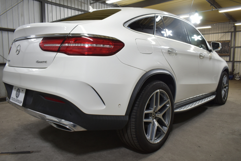 メルセデスベンツ GLE GLE350d 4MATICｸｰﾍﾟｽﾎﾟｰﾂ ﾚｰﾀﾞｰｾｰﾌﾃｨP 全席ﾋｰﾀｰ黒革 ﾊｰﾏﾝｶｰﾄﾞﾝｻｳﾝﾄﾞAMGｴｱﾛ21AW ｻｲﾄﾞﾗﾝﾆﾝｸﾞﾎﾞｰﾄﾞﾃﾞｨｽﾀﾝｽﾊﾟｲﾛｯﾄ ﾌﾞﾗｲﾝﾄﾞｽﾎﾟｯﾄ ﾚｰﾝｷｰﾌﾟｱｯﾌﾟﾙｶｰﾌﾟﾚｲ ﾅﾋﾞTV 360ｶﾒﾗ ｵｰﾄﾃｰﾙｹﾞｰﾄ ｷｰﾚｽｺﾞｰ 2年保証