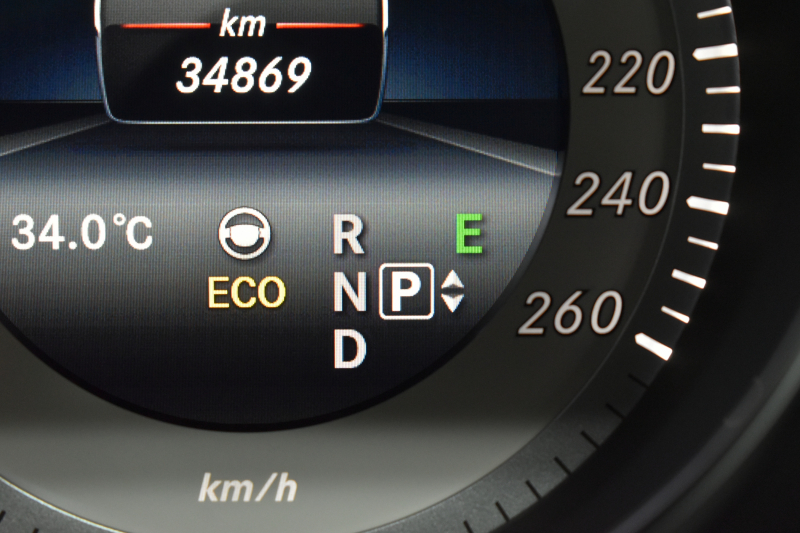 メルセデスベンツ Eクラス E250 AVG AMGｽﾎﾟｰﾂP ﾕｰﾃｨﾘﾃｨP ﾚｰﾀﾞｰｾｰﾌﾃｨP 後期 半革 ｼｰﾄﾋｰﾀｰ 360ｶﾒﾗ AMGｴｱﾛ18AW ﾃﾞｨｽﾄﾛﾆｯｸ ﾌﾞﾗｲﾝﾄﾞｽﾎﾟｯﾄ ﾚｰﾝｷｰﾌﾟ ｱﾝﾋﾞｴﾝﾄﾗｲﾄ LEDﾍｯﾄﾞﾗｲﾄ ﾅﾋﾞTV ｷｰﾚｽｺﾞｰ 2年保証