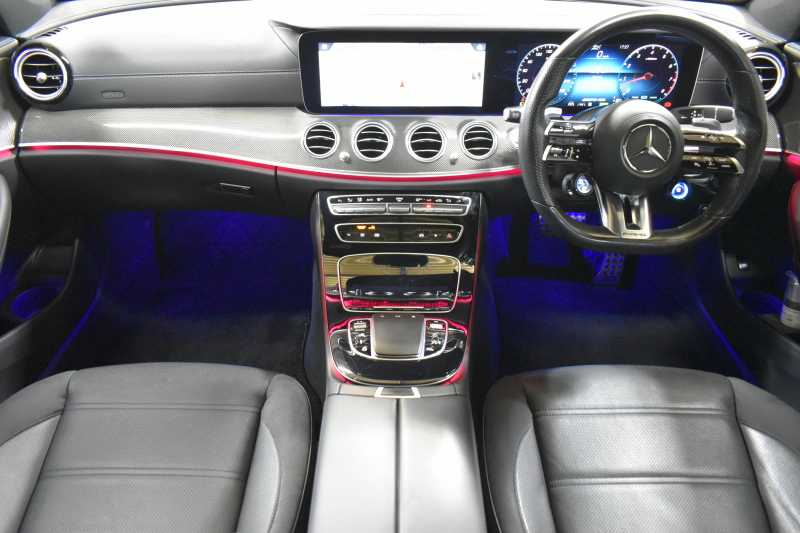 AMG Eクラス E53 4ﾏﾁｯｸ+ ｴｸｽｸﾙｰｼﾌﾞ ﾚｰﾀﾞｰｾｰﾌﾃｨP 後期型 3.0ﾘｯﾀｰ/435馬力 4WD ﾊﾟﾉﾗﾏｻﾝﾙｰﾌ ﾋｰﾀｰｸｰﾗｰ黒革 ﾃﾞｨｽﾄﾛ BSM Lﾁｪﾝｼﾞ AMGｴｱﾛ20AW ｷｰﾚｽGO PTS ﾌﾞﾙﾒｽﾀｰ HUD 電動ﾄﾗﾝｸ LEDﾍｯﾄﾞﾗｲﾄ 地ﾃﾞｼﾞﾅﾋﾞ 360ｶﾒﾗ 2年保証