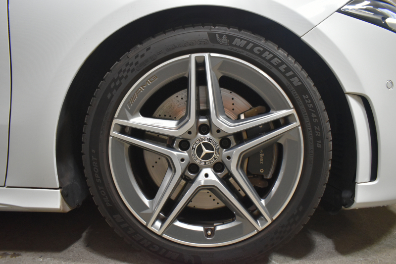 メルセデスベンツ Aクラス A250 4MATIC ｾﾀﾞﾝ AMGﾗｲﾝ AMGﾚｻﾞｰｴｸｽｸﾙｰｼﾌﾞP ｱﾄﾞﾊﾞﾝｽﾄﾞP ﾅﾋﾞｹﾞｰｼｮﾝP ﾚｰﾀﾞｰｾｰﾌﾃｨP ﾊﾟﾉﾗﾏｻﾝﾙｰﾌ 革 HUD 360ｶﾒﾗ ｱﾄﾞﾊﾞﾝｽﾄﾞｻｳﾝﾄﾞ AMGｴｱﾛ18AW MBUXﾅﾋﾞTV ﾜｲﾔﾚｽﾁｬｰｼﾞ ﾃﾞｨｽﾄﾛ ﾌﾞﾗｲﾝﾄﾞS 2年保証