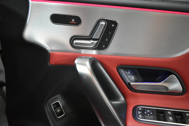 メルセデスベンツ CLAクラス CLA200d AMGﾗｲﾝ AMGﾚｻﾞｰｴｸｽｸﾙｰｼﾌﾞP ｱﾄﾞﾊﾞﾝｽﾄﾞP ﾅﾋﾞｹﾞｰｼｮﾝP ﾚｰﾀﾞｰｾｰﾌﾃｨP ﾊﾟﾉﾗﾏｻﾝﾙｰﾌ 革 AMGｴｱﾛ18AW MBUXﾅﾋﾞTV HUD 360ｶﾒﾗ ｱﾄﾞﾊﾞﾝｽﾄﾞｻｳﾝﾄﾞ ﾃﾞｨｽﾄﾛ ﾌﾞﾗｲﾝﾄﾞS ﾚｰﾝｷｰﾌﾟ ﾌｯﾄﾄﾗﾝｸ ｷｰﾚｽｺﾞｰ 2年保証