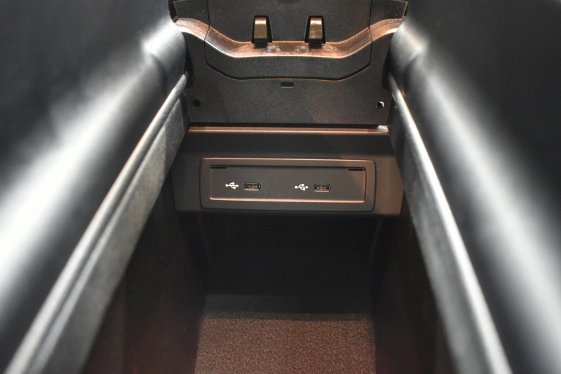 メルセデスベンツ CLAクラス CLA200d AMGﾗｲﾝ AMGﾚｻﾞｰｴｸｽｸﾙｰｼﾌﾞP ｱﾄﾞﾊﾞﾝｽﾄﾞP ﾅﾋﾞｹﾞｰｼｮﾝP ﾚｰﾀﾞｰｾｰﾌﾃｨP ﾊﾟﾉﾗﾏｻﾝﾙｰﾌ 革 AMGｴｱﾛ18AW MBUXﾅﾋﾞTV HUD 360ｶﾒﾗ ｱﾄﾞﾊﾞﾝｽﾄﾞｻｳﾝﾄﾞ ﾃﾞｨｽﾄﾛ ﾌﾞﾗｲﾝﾄﾞS ﾚｰﾝｷｰﾌﾟ ﾌｯﾄﾄﾗﾝｸ ｷｰﾚｽｺﾞｰ 2年保証