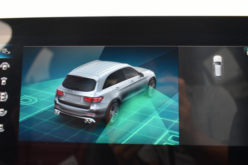 AMG GLC GLC43 4MATIC  ｴｸｽｸﾙｰｼﾌﾞ ﾚｰﾀﾞｰｾｰﾌﾃｨP 後期型  390馬力V6 ﾊﾟﾉﾗﾏｻﾝﾙｰﾌ MBUXｼｽﾃﾑ ﾋｰﾀｰ赤黒革 ﾃﾞｨｽﾄﾛ BSM Lﾁｪﾝｼﾞ AMGｴｱﾛ20AW ｷｰﾚｽGO PTS  HUD  対話式ﾅﾋﾞTV 360ｶﾒ 2年保証
