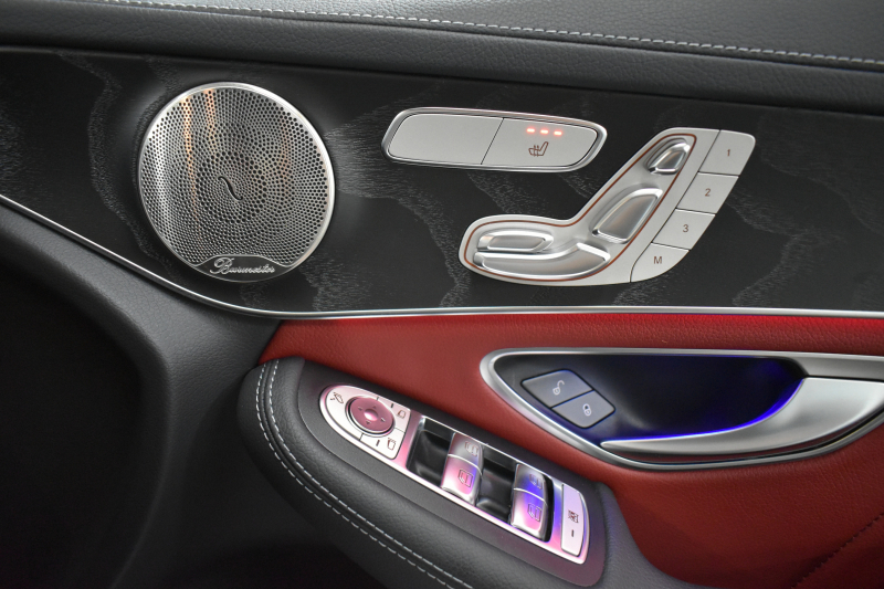 AMG GLC GLC43 4MATIC  ｴｸｽｸﾙｰｼﾌﾞ ﾚｰﾀﾞｰｾｰﾌﾃｨP 後期型  390馬力V6 ﾊﾟﾉﾗﾏｻﾝﾙｰﾌ MBUXｼｽﾃﾑ ﾋｰﾀｰ赤黒革 ﾃﾞｨｽﾄﾛ BSM Lﾁｪﾝｼﾞ AMGｴｱﾛ20AW ｷｰﾚｽGO PTS  HUD  対話式ﾅﾋﾞTV 360ｶﾒ 2年保証