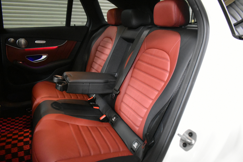 AMG GLC GLC43 4MATIC  ｴｸｽｸﾙｰｼﾌﾞ ﾚｰﾀﾞｰｾｰﾌﾃｨP 後期型  390馬力V6 ﾊﾟﾉﾗﾏｻﾝﾙｰﾌ MBUXｼｽﾃﾑ ﾋｰﾀｰ赤黒革 ﾃﾞｨｽﾄﾛ BSM Lﾁｪﾝｼﾞ AMGｴｱﾛ20AW ｷｰﾚｽGO PTS  HUD  対話式ﾅﾋﾞTV 360ｶﾒ 2年保証
