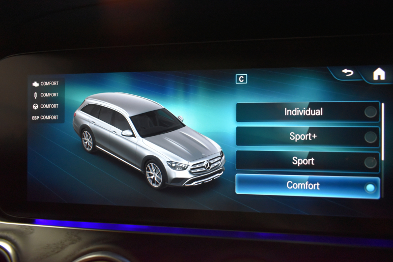 メルセデスベンツ Eクラス E220d 4M ｵｰﾙﾃﾚｲﾝ ｴｸｽｸﾙｰｼﾌﾞﾚｰﾀﾞｰｾｰﾌﾃｨP 後期型 ﾊﾟﾉﾗﾏｻﾝﾙｰﾌ 革 ﾌﾞﾙﾒｽﾀｰ HUD ｴｱﾊﾞﾗﾝｽP 19AW MBUXARﾅﾋﾞTV 360ｶﾒﾗ ﾃﾞｨｽﾄﾛ ﾌﾞﾗｲﾝﾄﾞS ｵｰﾄﾃｰﾙｹﾞｰﾄ ｷｰﾚｽｺﾞｰ 2年保証