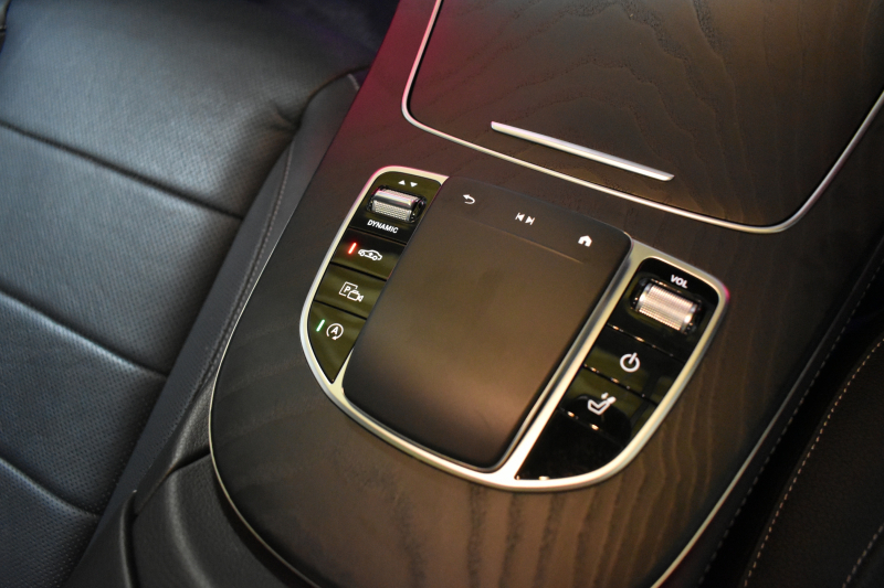 メルセデスベンツ Eクラス E220d 4M ｵｰﾙﾃﾚｲﾝ ｴｸｽｸﾙｰｼﾌﾞﾚｰﾀﾞｰｾｰﾌﾃｨP 後期型 ﾊﾟﾉﾗﾏｻﾝﾙｰﾌ 革 ﾌﾞﾙﾒｽﾀｰ HUD ｴｱﾊﾞﾗﾝｽP 19AW MBUXARﾅﾋﾞTV 360ｶﾒﾗ ﾃﾞｨｽﾄﾛ ﾌﾞﾗｲﾝﾄﾞS ｵｰﾄﾃｰﾙｹﾞｰﾄ ｷｰﾚｽｺﾞｰ 2年保証