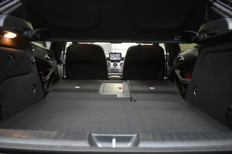 メルセデスベンツ GLA GLA220 4M ﾌﾟﾚﾐｱﾑP ﾚｰﾀﾞｰｾｰﾌﾃｨP 後期 4WD 1ｵｰﾅｰ ﾊﾟﾉﾗﾏｻﾝﾙｰﾌ ﾊｰﾏﾝｶｰﾄﾞﾝｻｳﾝﾄﾞ ﾏﾙﾁｶﾗｰｱﾝﾋﾞｴﾝﾄ 革 ﾅﾋﾞTV ﾃﾞｨｽﾄﾛ ﾌﾞﾗｲﾝﾄﾞS ﾚｰﾝｷｰﾌﾟ ﾌｯﾄｹﾞｰﾄ ﾊﾞｯｸｶﾒﾗ ｷｰﾚｽｺﾞｰ 2年保証