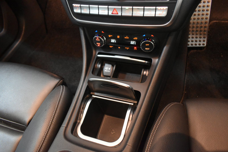 メルセデスベンツ GLA GLA220 4M ﾌﾟﾚﾐｱﾑP ﾚｰﾀﾞｰｾｰﾌﾃｨP 後期 4WD 1ｵｰﾅｰ ﾊﾟﾉﾗﾏｻﾝﾙｰﾌ ﾊｰﾏﾝｶｰﾄﾞﾝｻｳﾝﾄﾞ ﾏﾙﾁｶﾗｰｱﾝﾋﾞｴﾝﾄ 革 ﾅﾋﾞTV ﾃﾞｨｽﾄﾛ ﾌﾞﾗｲﾝﾄﾞS ﾚｰﾝｷｰﾌﾟ ﾌｯﾄｹﾞｰﾄ ﾊﾞｯｸｶﾒﾗ ｷｰﾚｽｺﾞｰ 2年保証